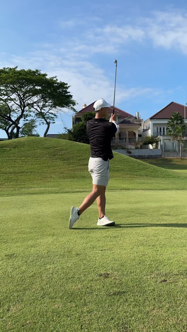 Post 8 by Joshua Andrew Wirawan on Instagram (video)