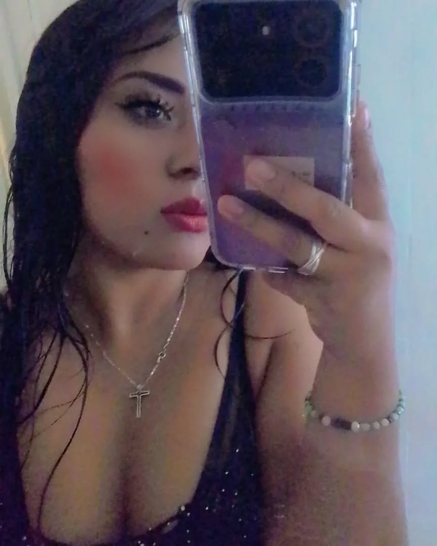 Post 8 by Itzel BO on Instagram (image)