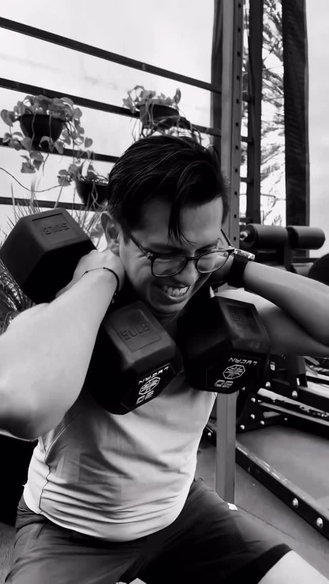 Post 1 by Look Sport CrossFit Polanco on Instagram (video)