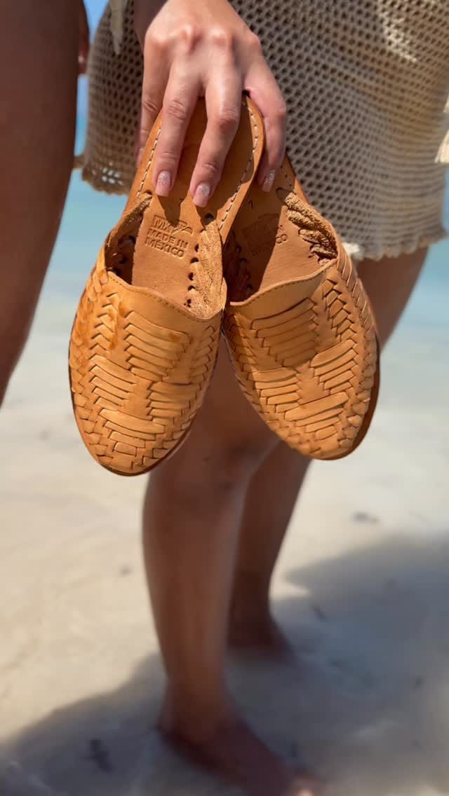 Post 6 by Bottomless Huaraches on Instagram (video)