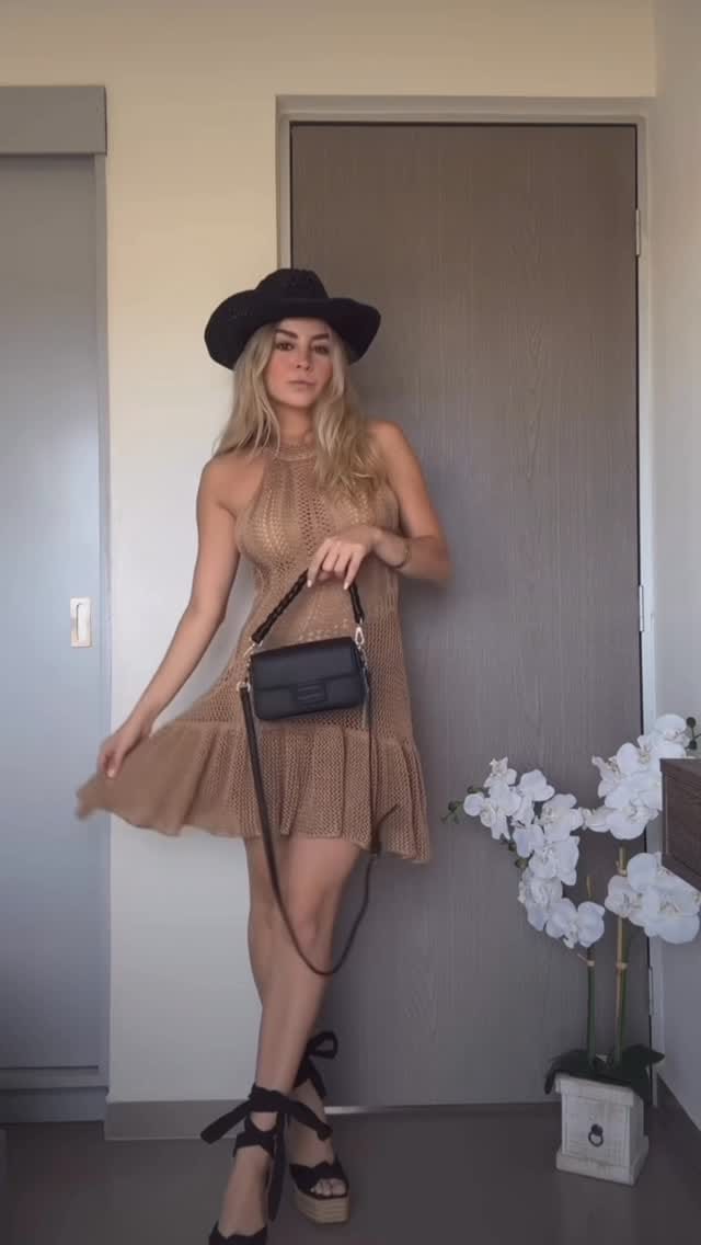 Post 9 by Valentina Shoes on Instagram (video)