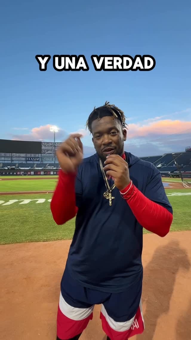 Post 1 by Angel Camacho on Instagram (video)