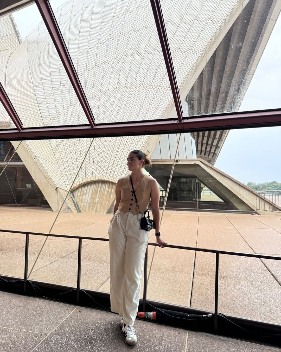 Post 7 by Caro Buendia on Instagram (carousel)