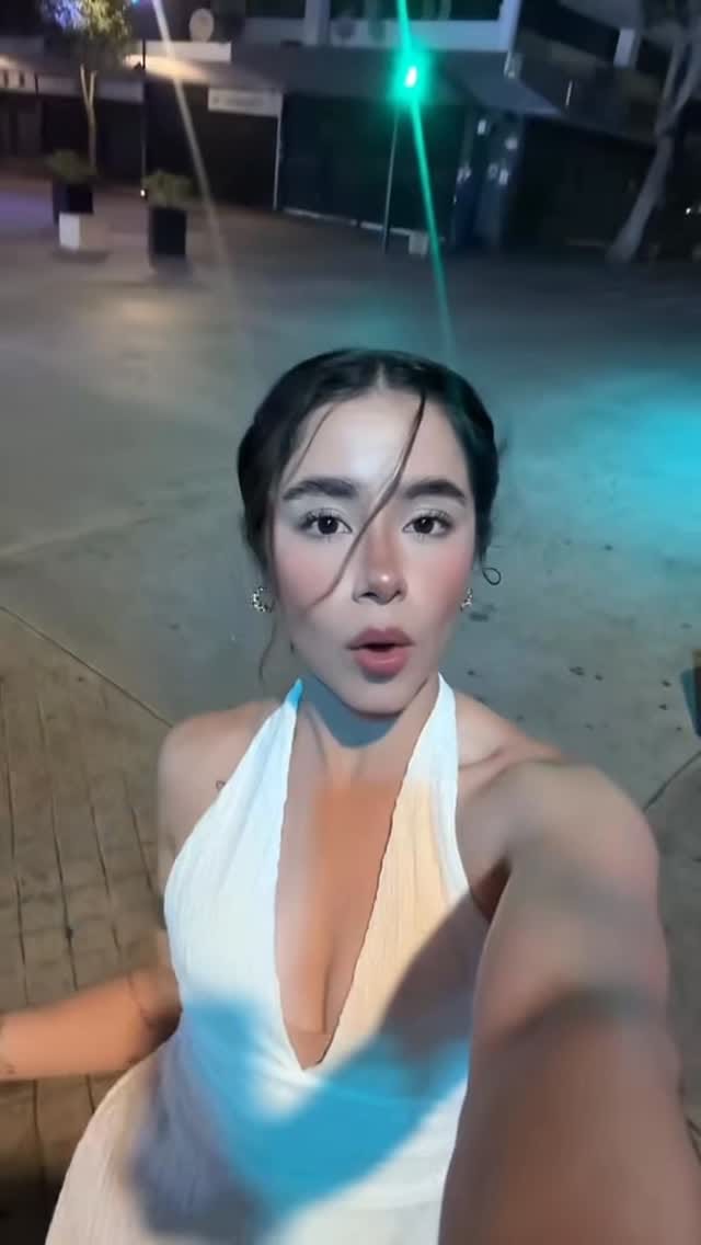 Post 3 by Yulissa Acevedo on Instagram (video)