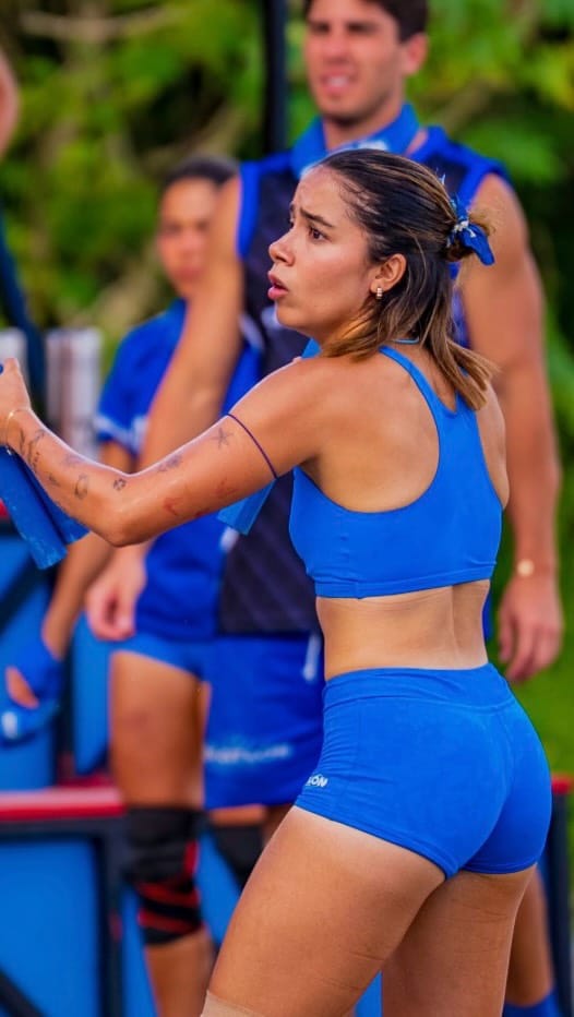 Post 9 by Yulissa Acevedo on Instagram (video)