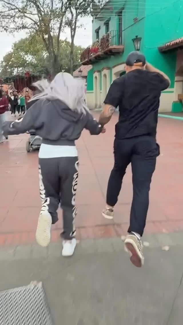 Post 6 by Diosdado Juarez on Instagram (video)