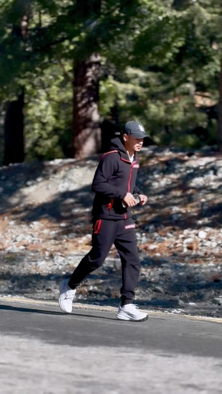 Post 7 by George Navarro on Instagram (video)