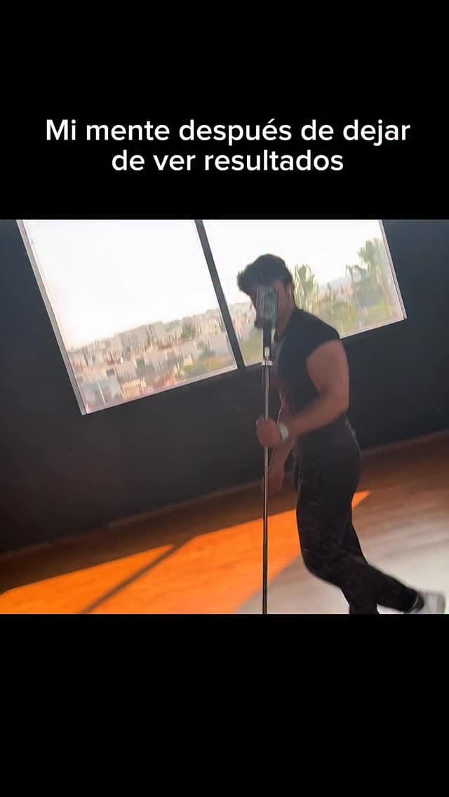 Post 6 by Leonardo Tejada on Instagram (video)