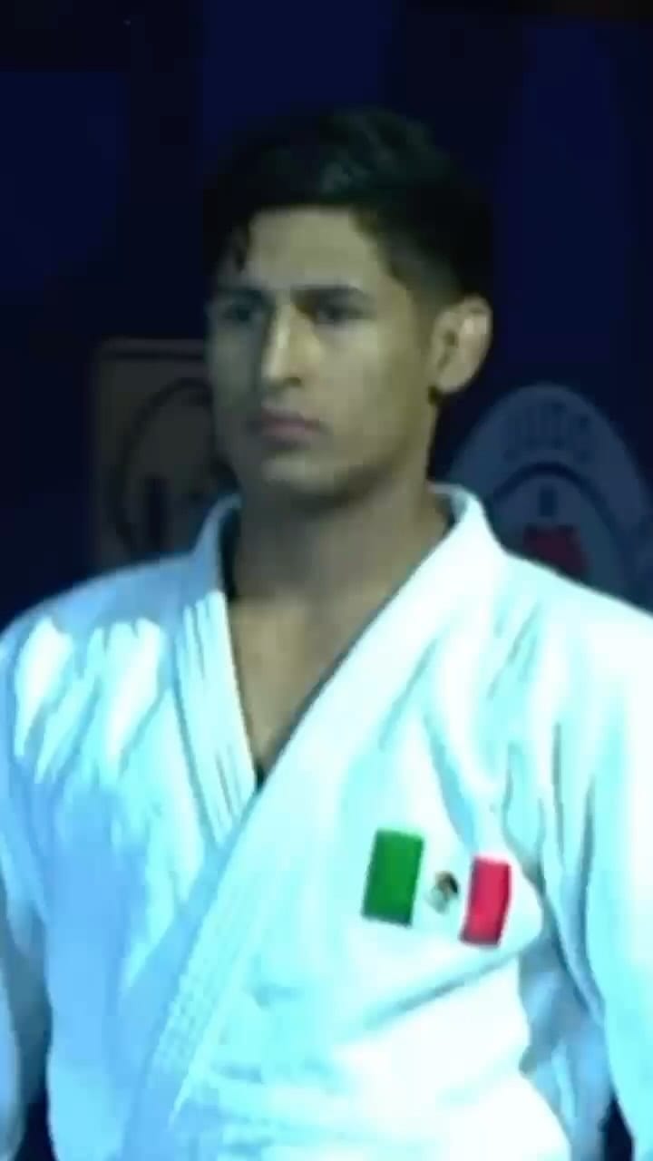 Post 8 by Gilberto Cardoso on Instagram (video)