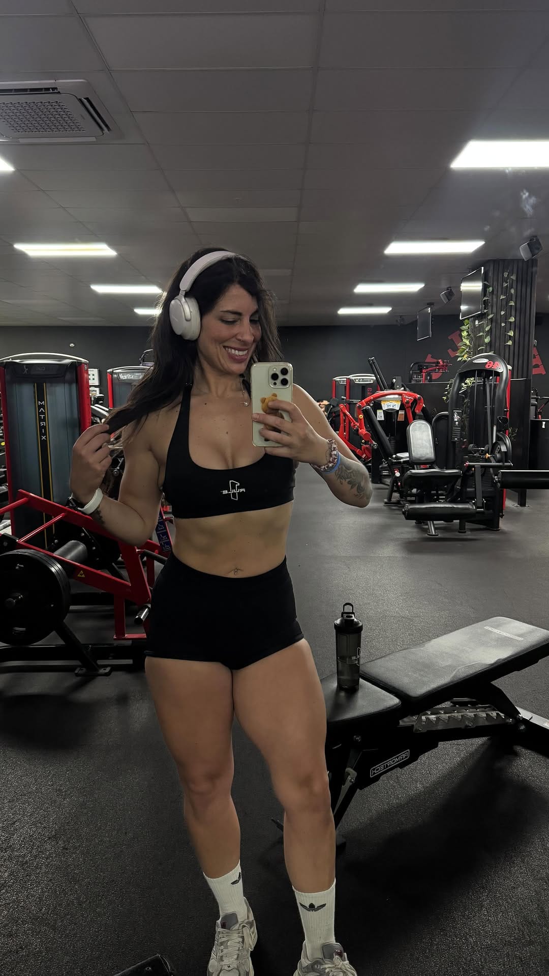 Post 8 by Nicole Tamara Hurtado Denevi on Instagram (video)
