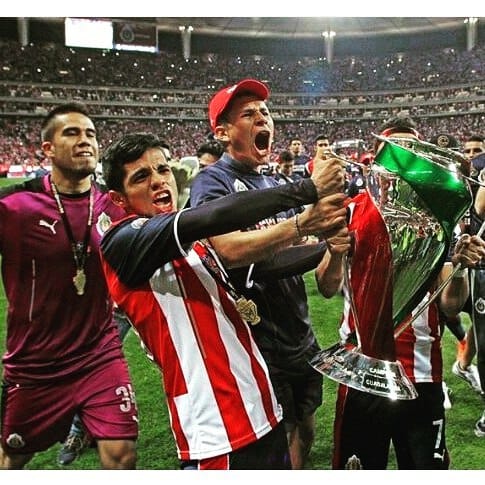 Post 10 by Michel Benitez on Instagram (image)