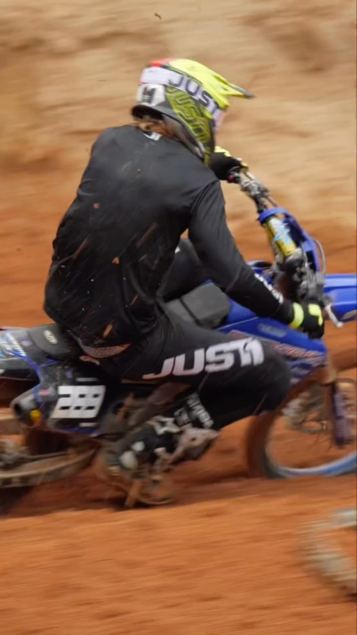 Post 10 by Robert Hailey III (AKA “Stretch”) 🦒 on Instagram (video)