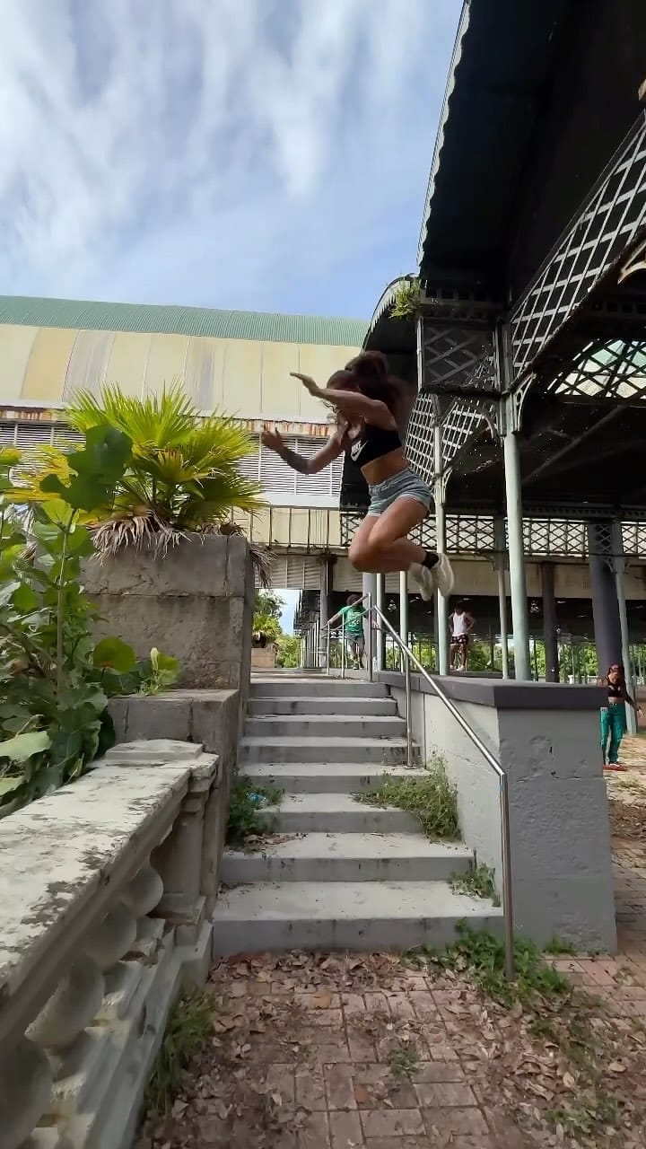 Post 8 by Natalie Diannee on Instagram (video)