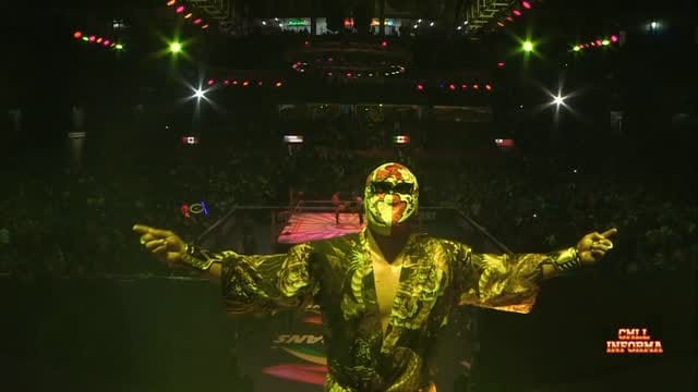 Post 6 by KIRA luchadora on Instagram (video)