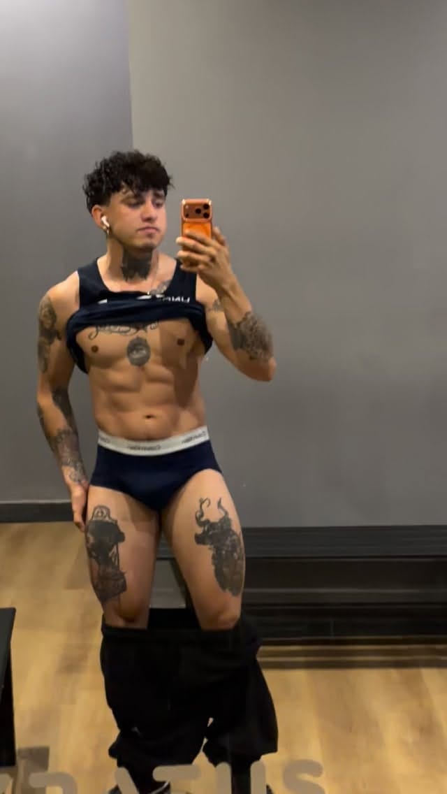 Post 3 by Alfredo Jiménez on Instagram (video)