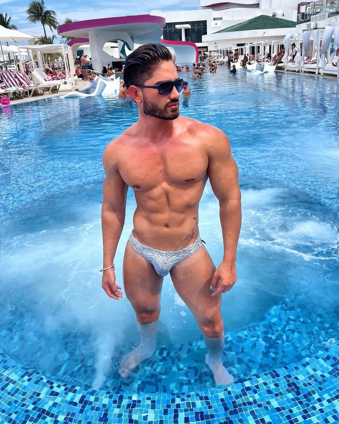Post 10 by Ӈ Є Ɲ  Ʀ Ƴ    Ƈ Ʀ Ơ Ɯ Ɲ 👑 on Instagram (carousel)
