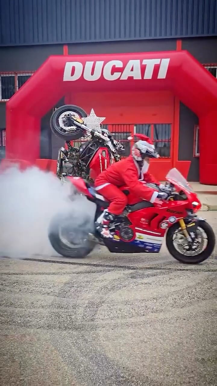 Post 8 by EMILIO ZAMORA on Instagram (video)