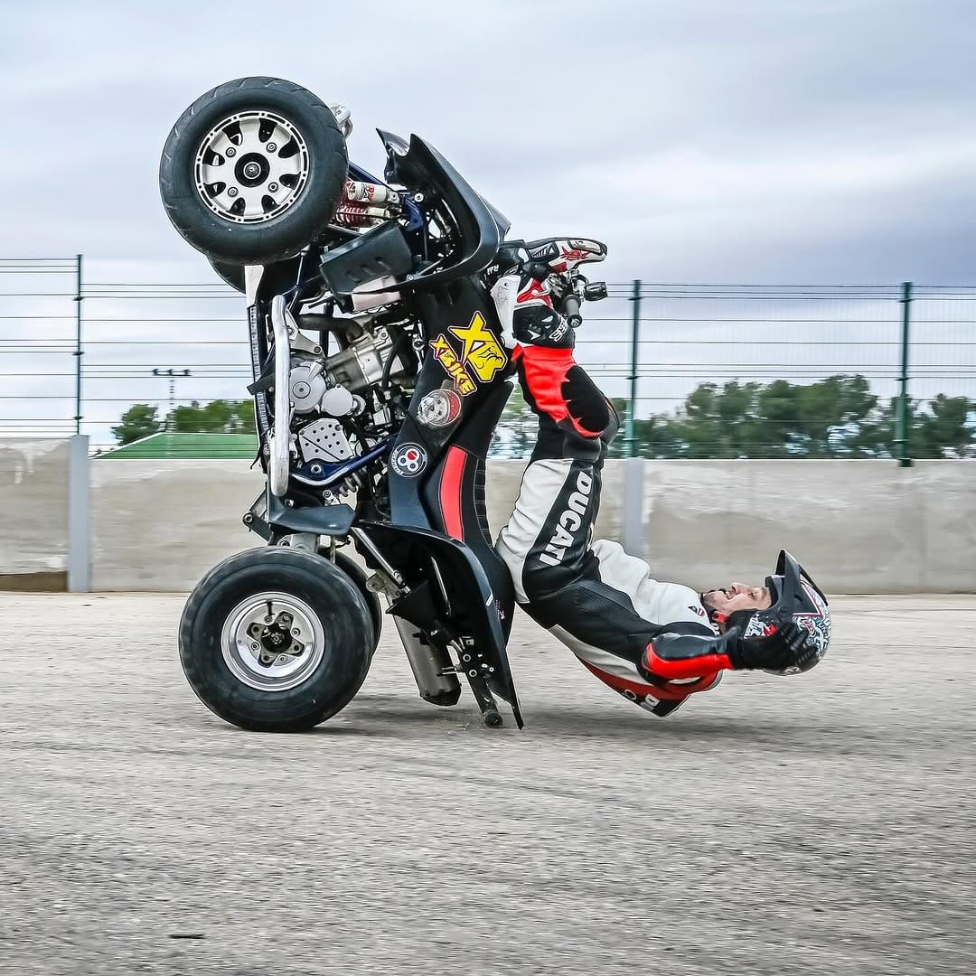 Post 2 by EMILIO ZAMORA on Instagram (carousel)