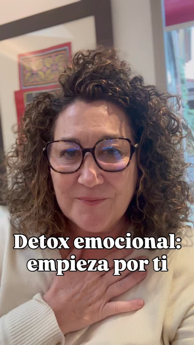 Post 5 by SONIA NAVAJO. AtípicaPsicóloga que Cree en la Evolución Humana on Instagram (video)