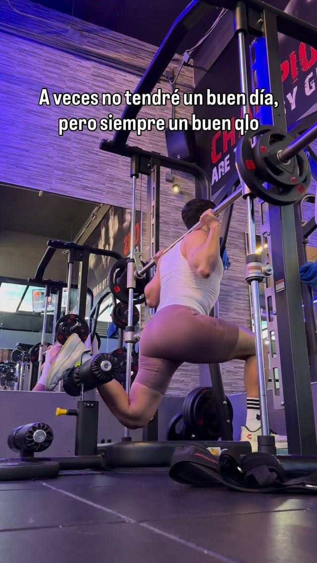 Post 2 by Adrian Pulgarin on Instagram (video)