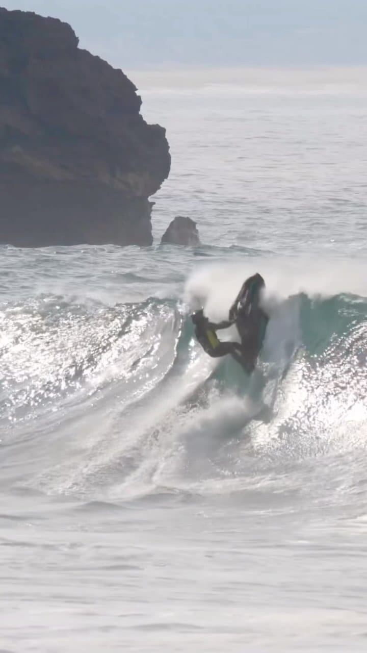 Post 10 by Abraham Hochstrasser on Instagram (video)