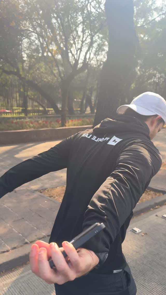 Post 5 by Carlos Gutiérrez 愛 on Instagram (video)