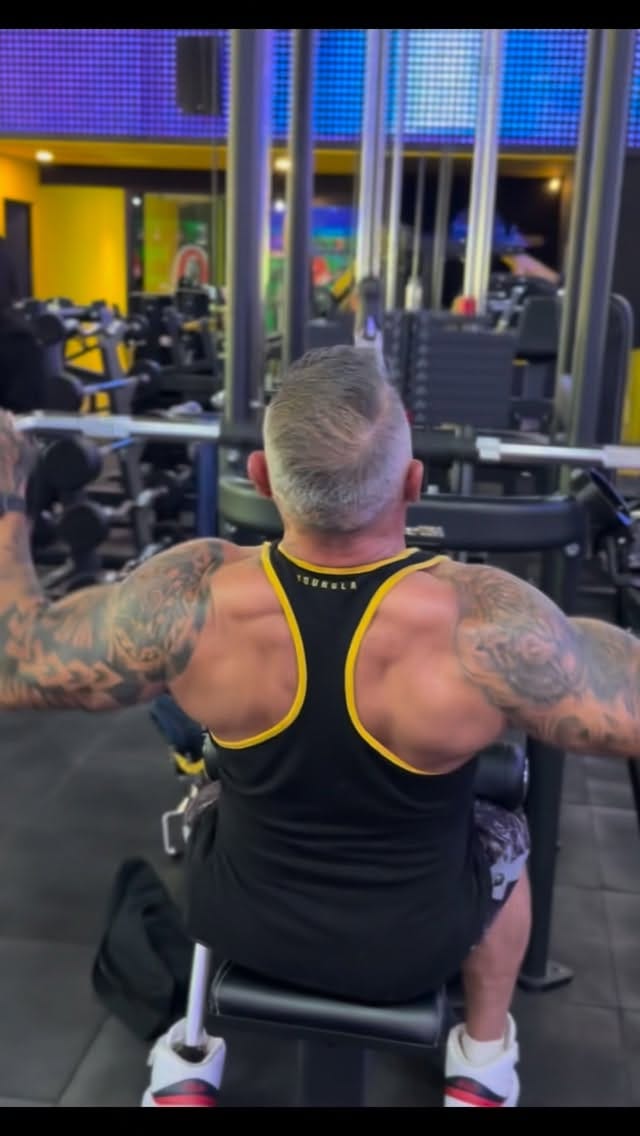 Post 5 by Leo Flores IFBB ELITE PRO on Instagram (video)