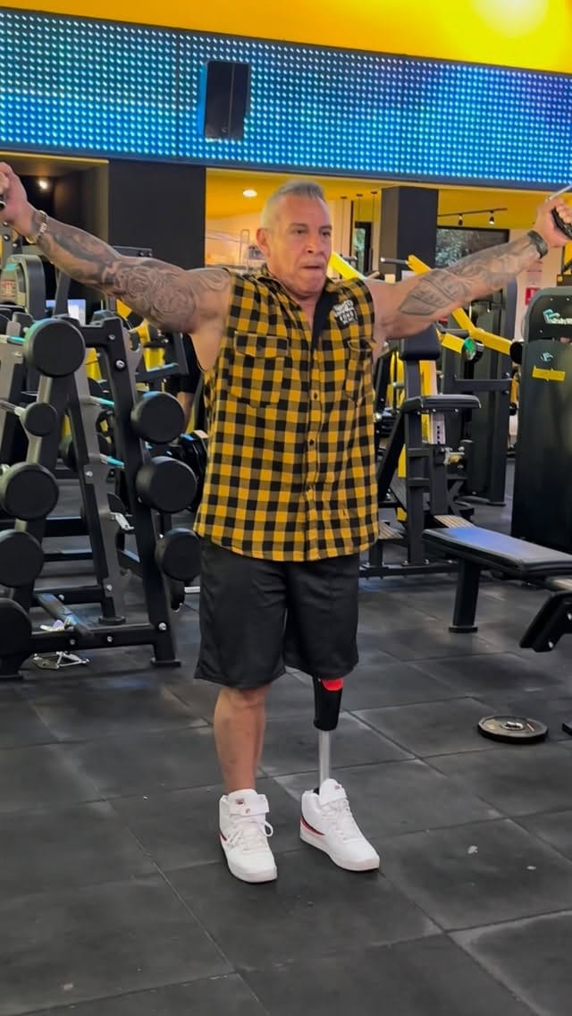 Post 8 by Leo Flores IFBB ELITE PRO on Instagram (video)