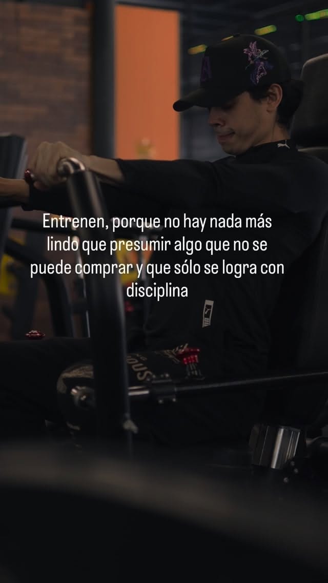 Post 9 by Empire Fitness México on Instagram (video)