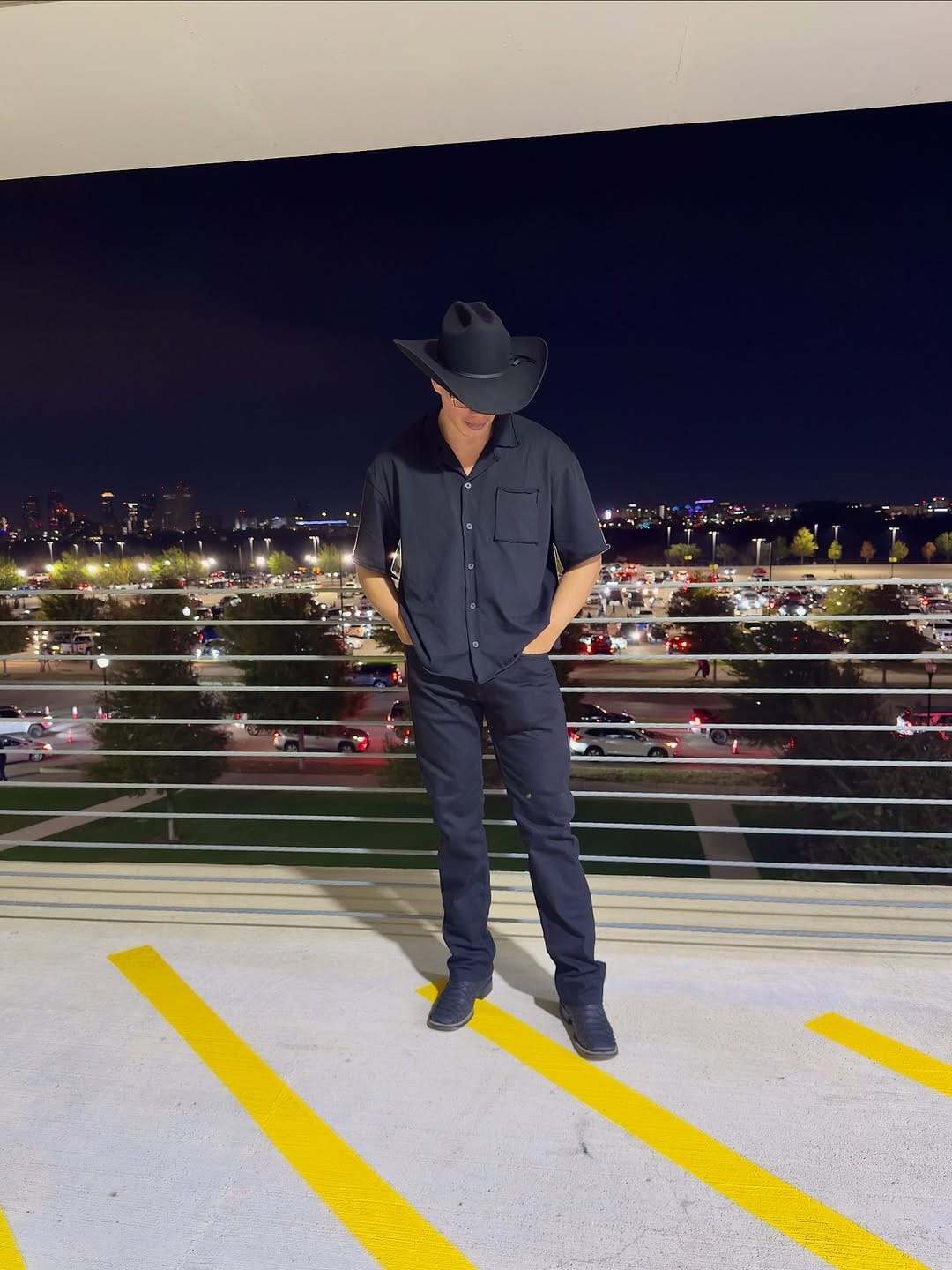 Post 5 by Raúl Moreno on Instagram (carousel)
