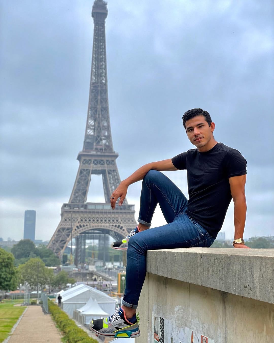 Post 10 by Dan Noyola⚡️ on Instagram (carousel)