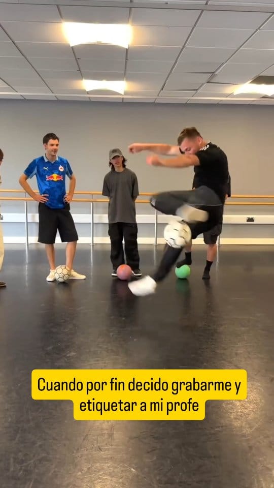 Post 6 by Roberto Sanciprián "Cero" on Instagram (video)