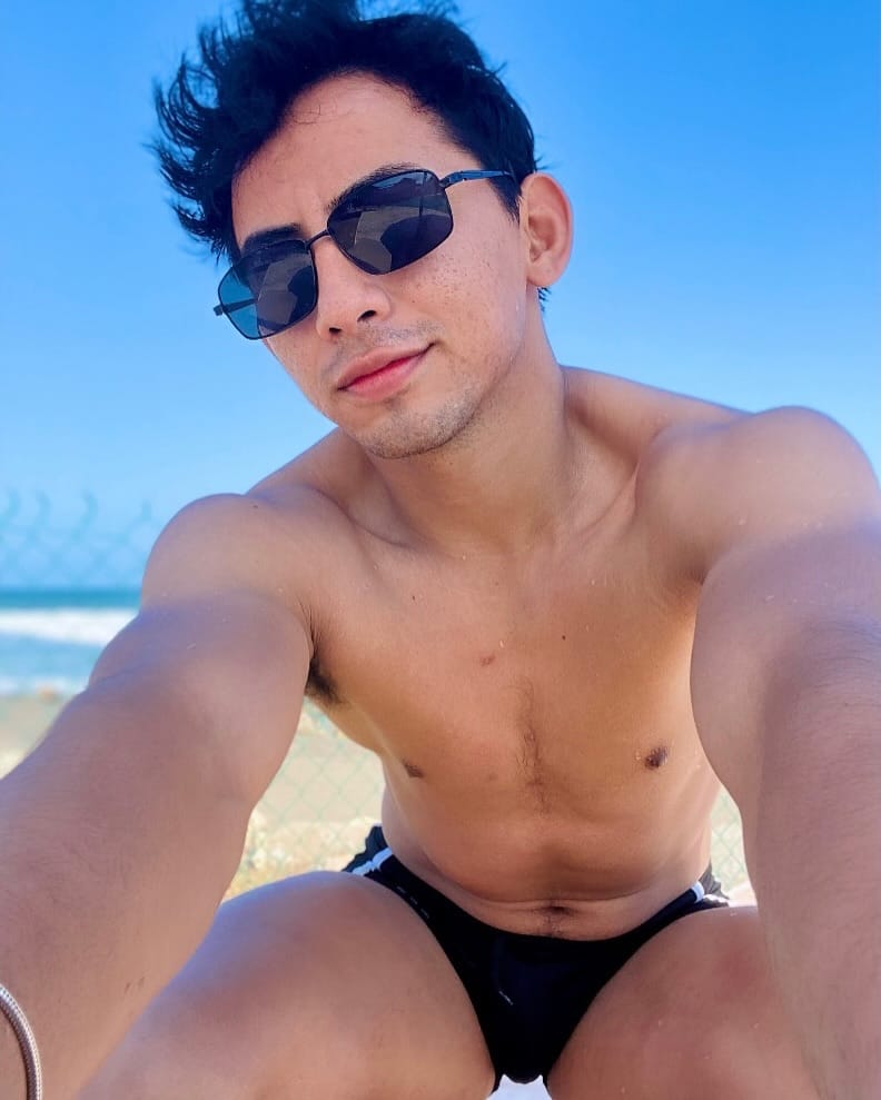 Post 8 by Brian Lemus on Instagram (carousel)