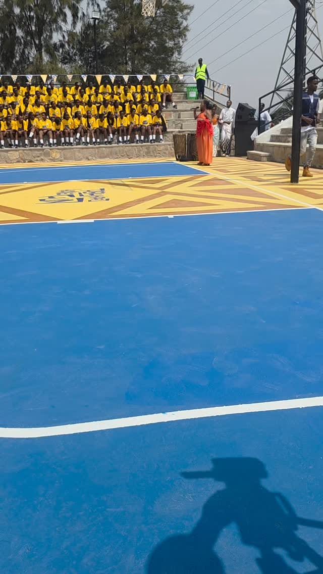 Post 5 by KL2 on Instagram (video)