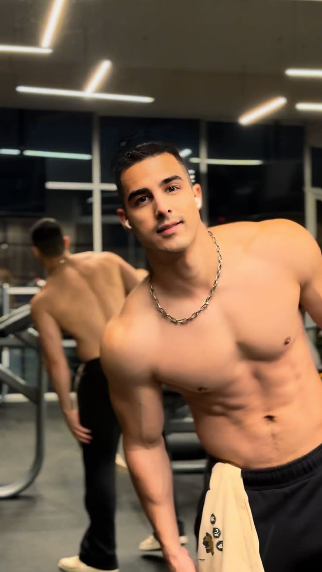 Post 4 by Eduardo Martínez 🐍 on Instagram (video)
