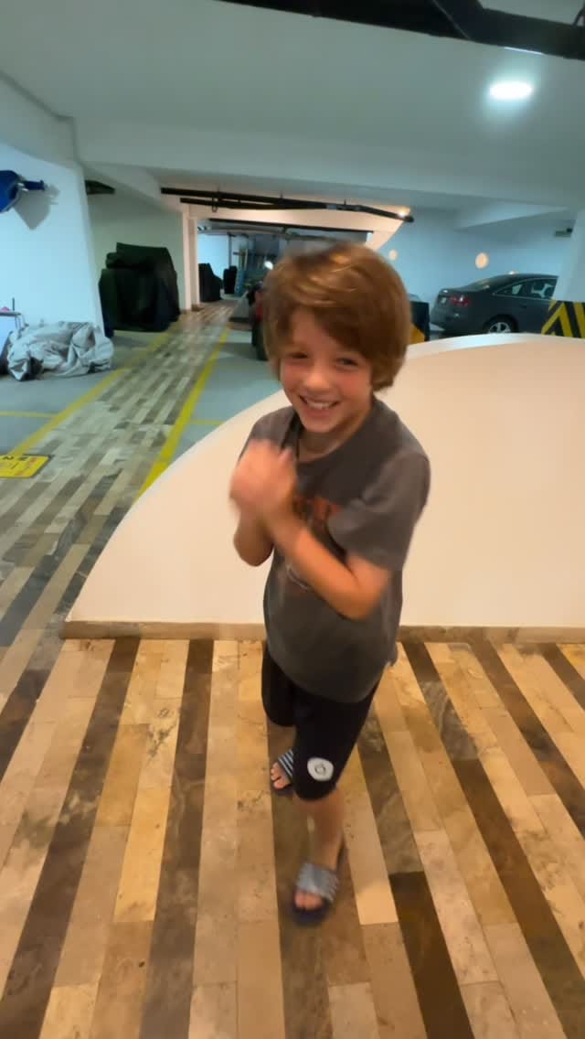 Post 4 by Guido Van Hemelryck on Instagram (video)