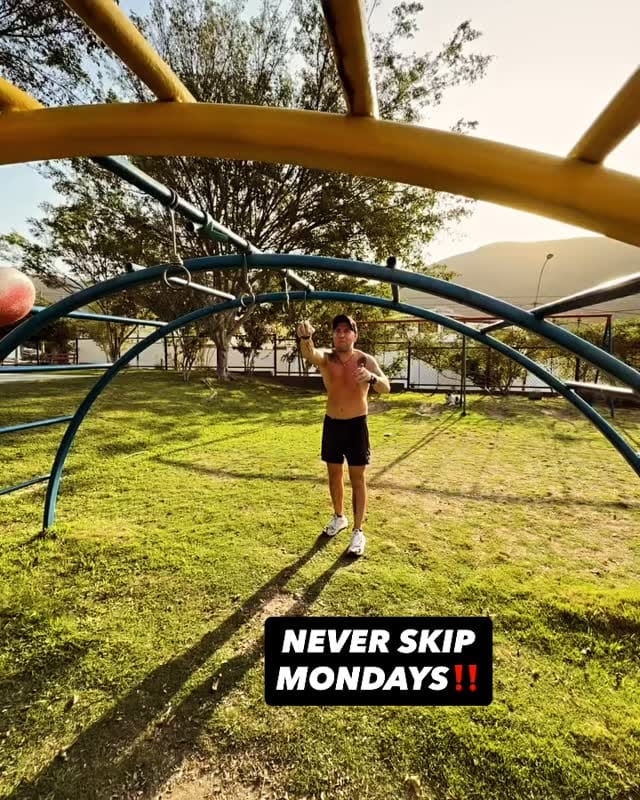 Post 5 by Guido Van Hemelryck on Instagram (video)