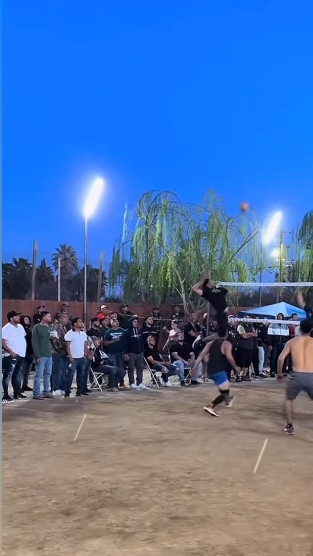 Post 2 by Alejandro Barajas♠️♦️♣️♥️👑 on Instagram (video)