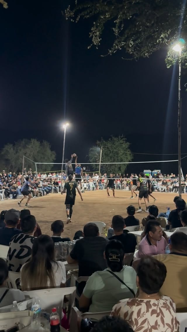 Post 6 by Alejandro Barajas♠️♦️♣️♥️👑 on Instagram (video)