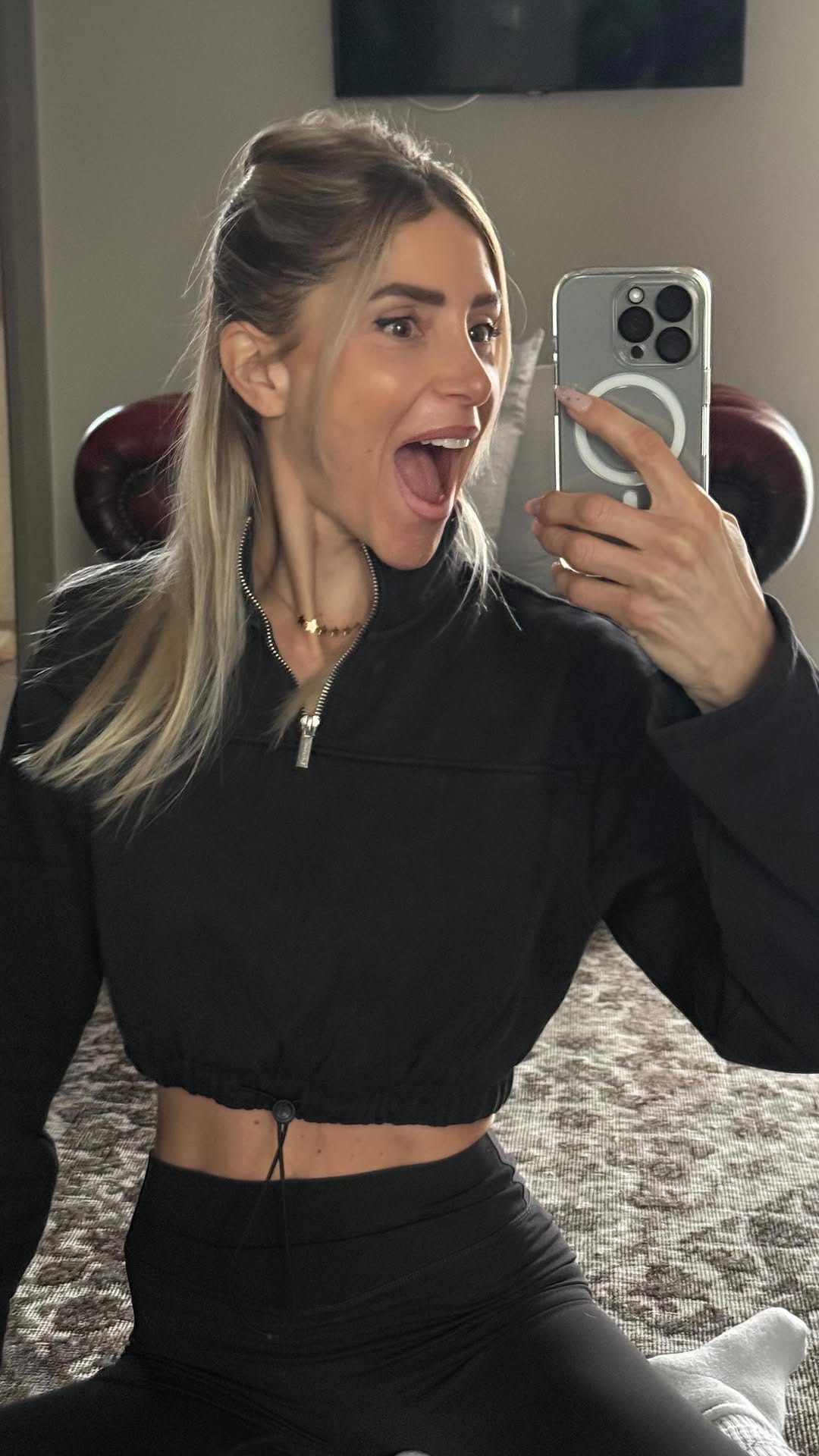 Post 1 by Veronica Contratti• Fitness & Wellness Coach on Instagram (video)