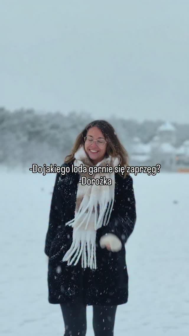 Post 6 by Cziłka on Instagram (video)