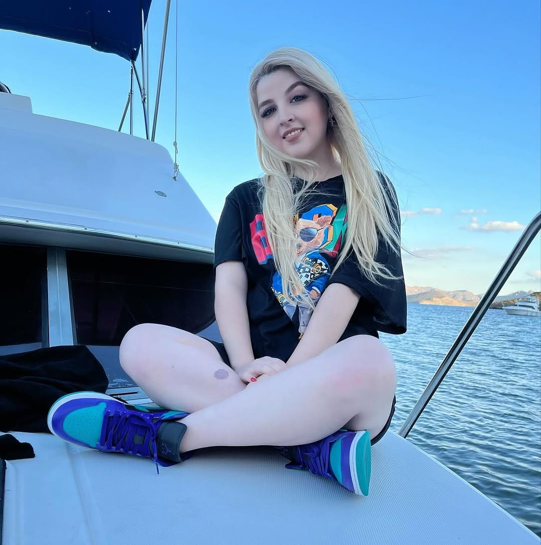 Post 9 by Jacqueline Valenzuela on Instagram (image)