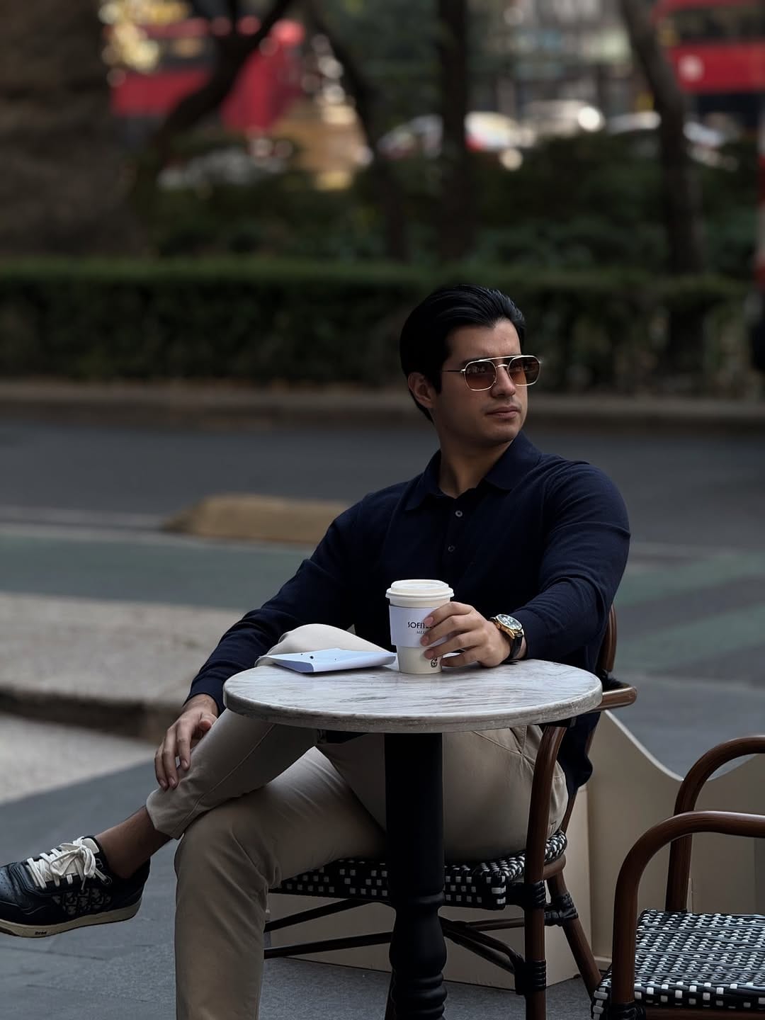 Post 1 by Amauri Mendoza on Instagram (carousel)