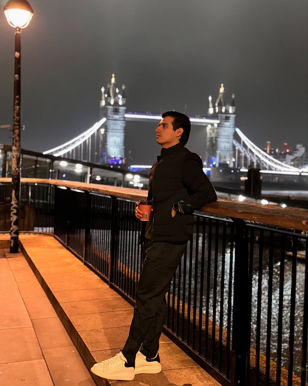 Post 8 by Amauri Mendoza on Instagram (carousel)