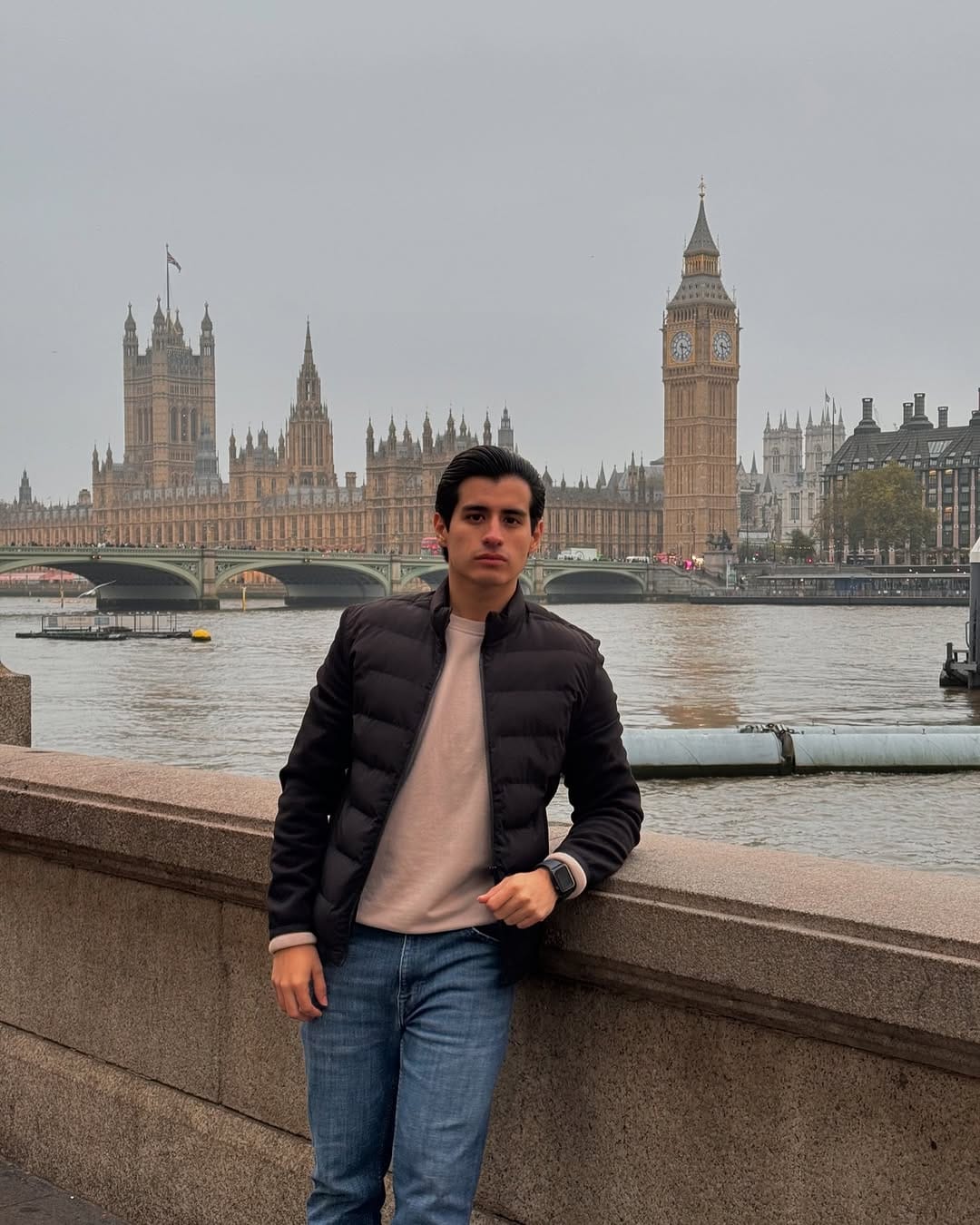 Post 9 by Amauri Mendoza on Instagram (carousel)