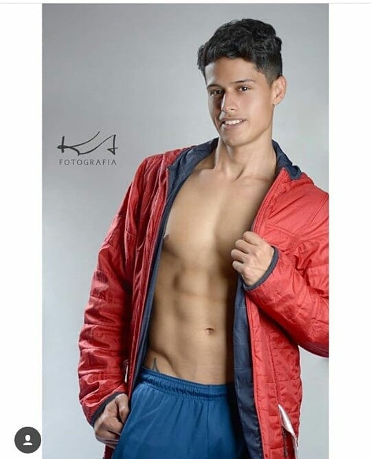 Post 9 by Cris Alvarez on Instagram (image)