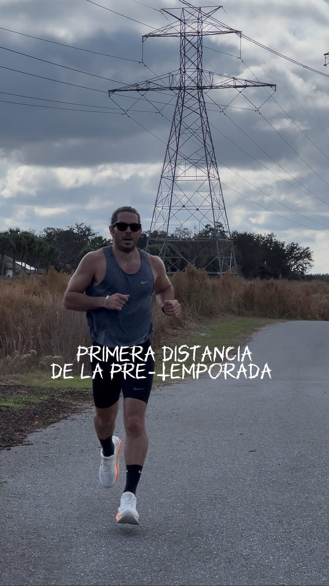 Post 10 by Miguel Ponton on Instagram (video)