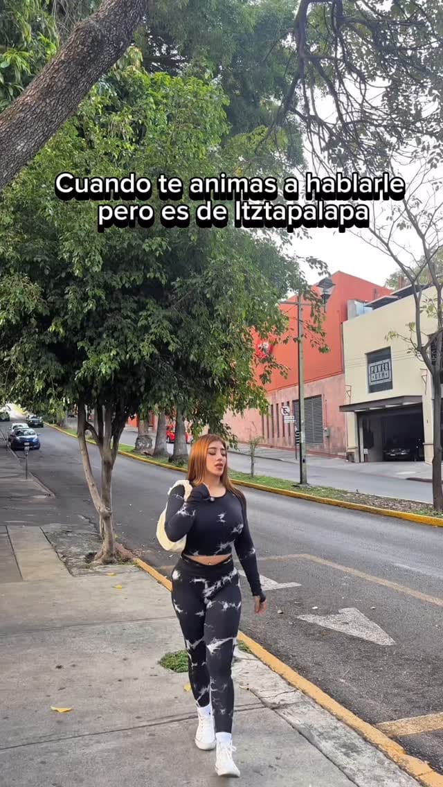 Post 3 by Alexa Rowvn on Instagram (video)