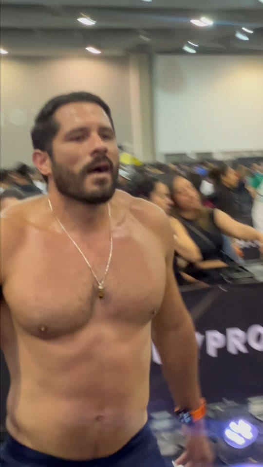 Post 6 by Francisco Rocha on Instagram (video)