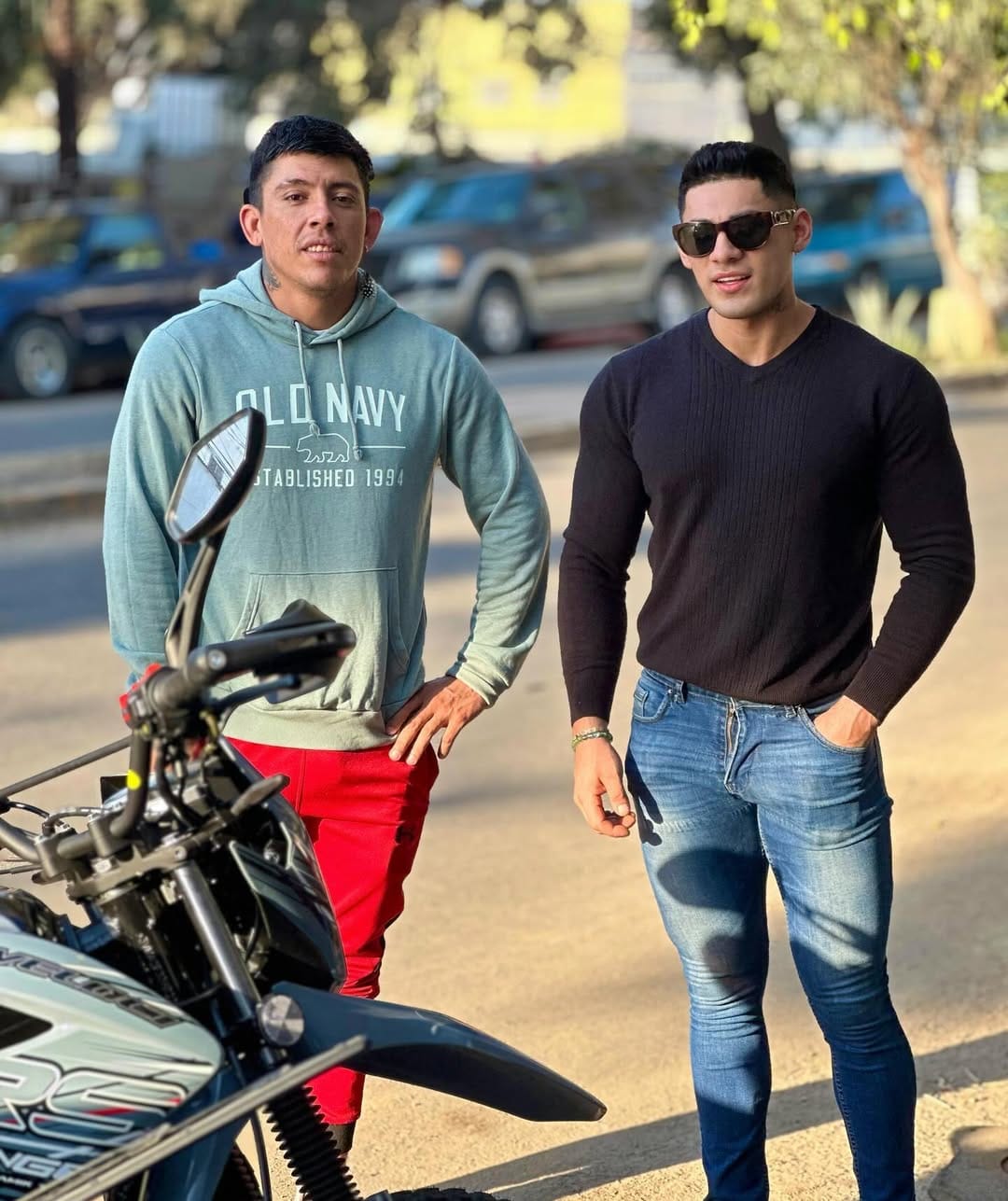 Post 10 by Samuel Sánchez on Instagram (carousel)